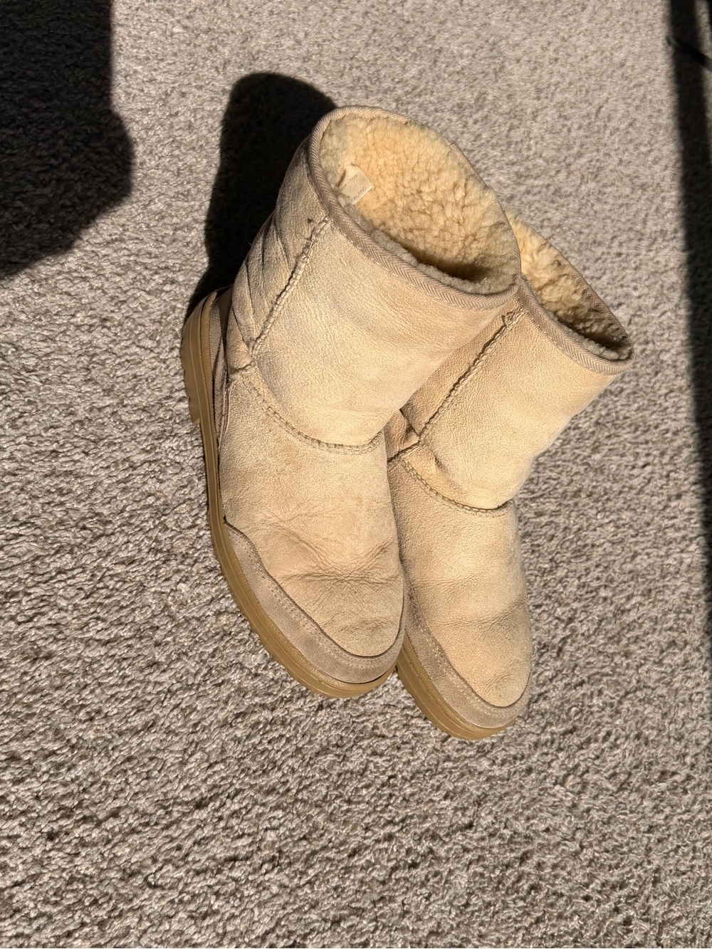 UGG Australia size 7 women’s tan boots